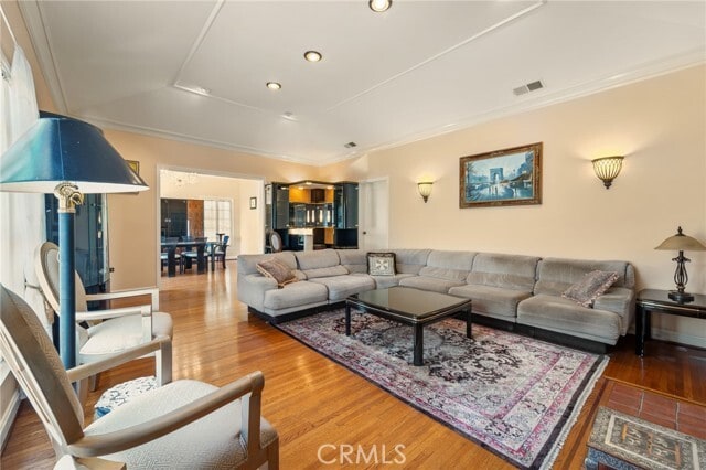 Building Photo - 233 S Swall Dr