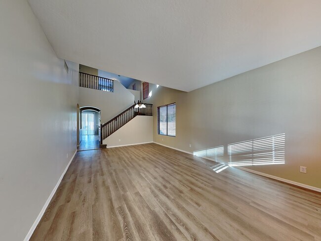 Building Photo - 9232 N 180th Ln