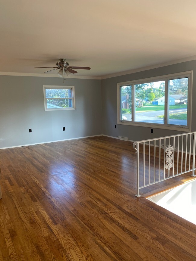 Foto del edificio - 438 Linden St