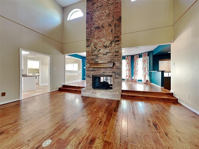 Building Photo - 12126 Oakcroft Dr