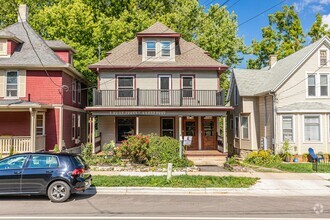 Building Photo - 1042 E Gorham St