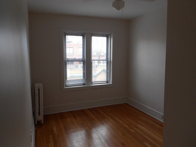 Foto del edificio - 14 Edgerly Rd