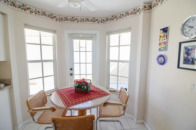 Foto del edificio - Clubside Circle, 581