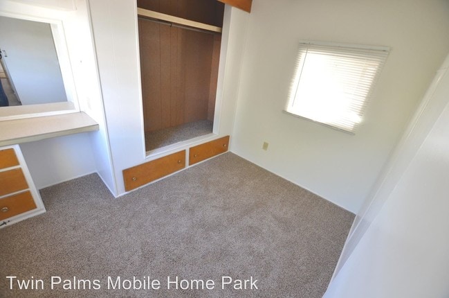 Building Photo - 4541 N Old Romero Rd