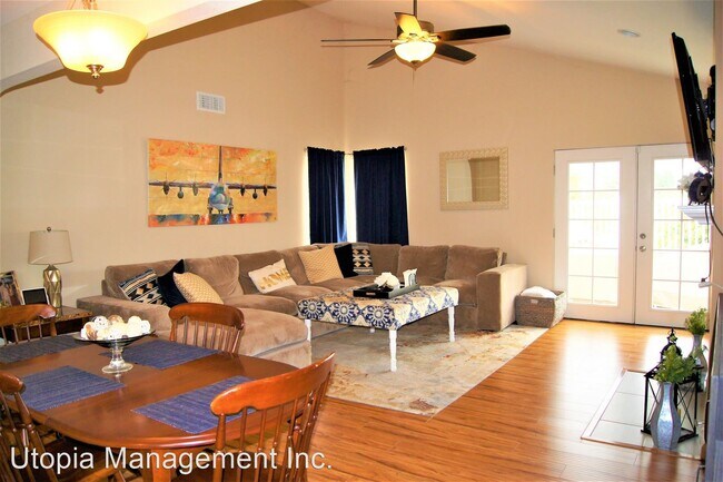 Foto del edificio - 3 br, 2 bath House - 10756 Sayers Ct.