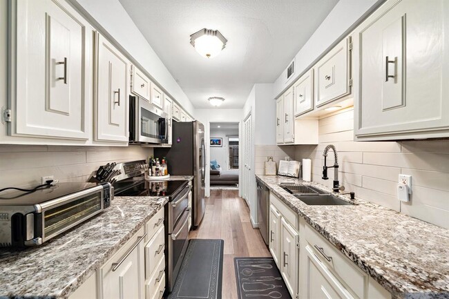 Foto del edificio - 10333 Longmont Dr