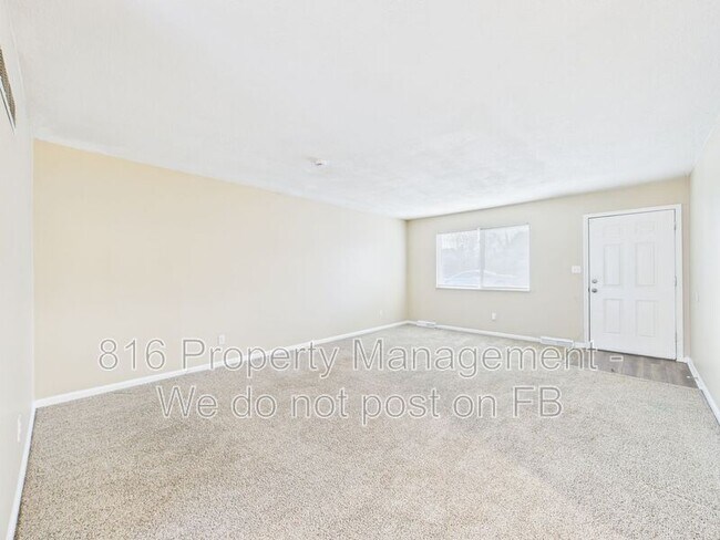 Building Photo - 131 S Crescent Ave