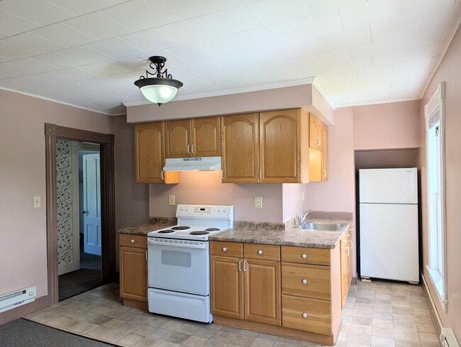 Building Photo - 7A Railroad St