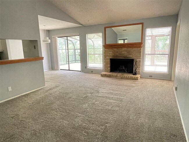 Foto del edificio - 6614 Hart Ln