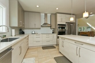 Building Photo - 4162 Puu Panini Ave