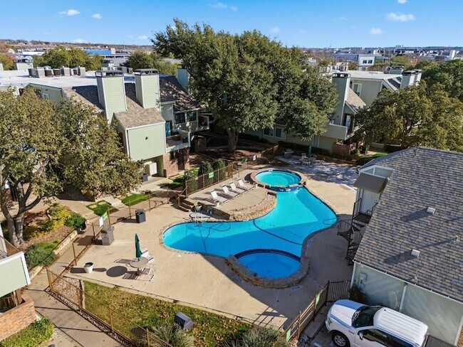 Foto del edificio - 3101 Sondra Dr