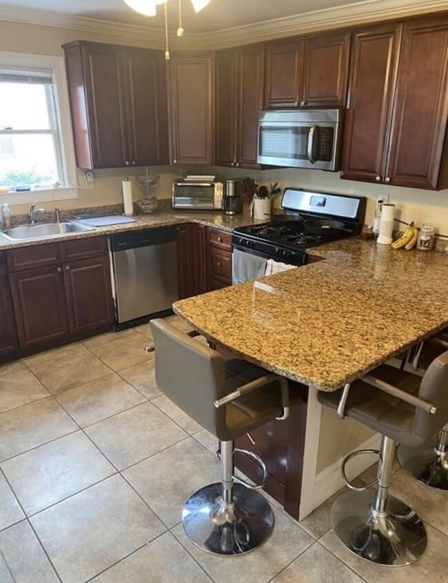 Building Photo - 4 Patterson St