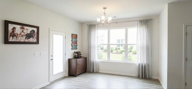 Building Photo - 3256 Tracer Dr