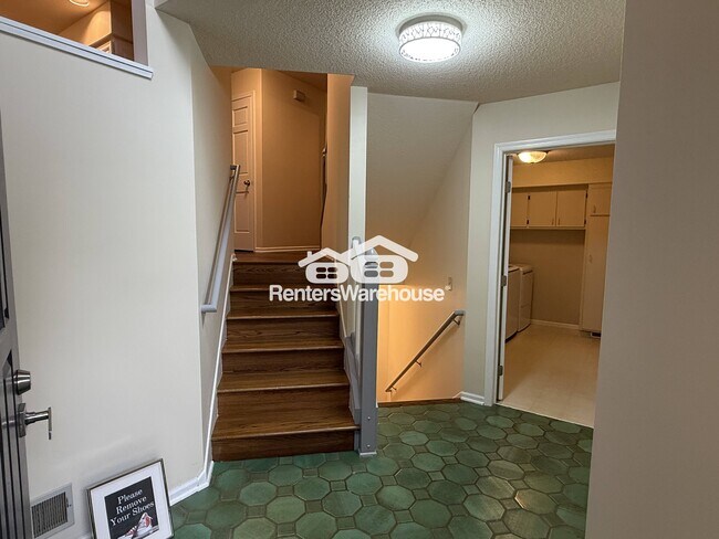 Foto del edificio - 7406 Cahill Rd