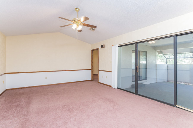 Building Photo - 10421 Pink Azalea Dr