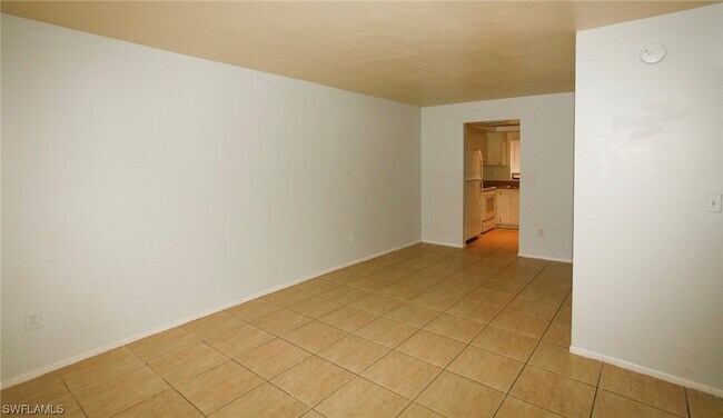 Building Photo - 2660 Park Windsor Dr