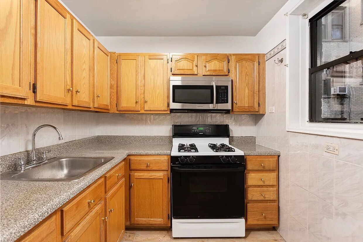 488 Ocean Pkwy Unit 2E, Brooklyn, NY 11218 Condo for Rent in Brooklyn