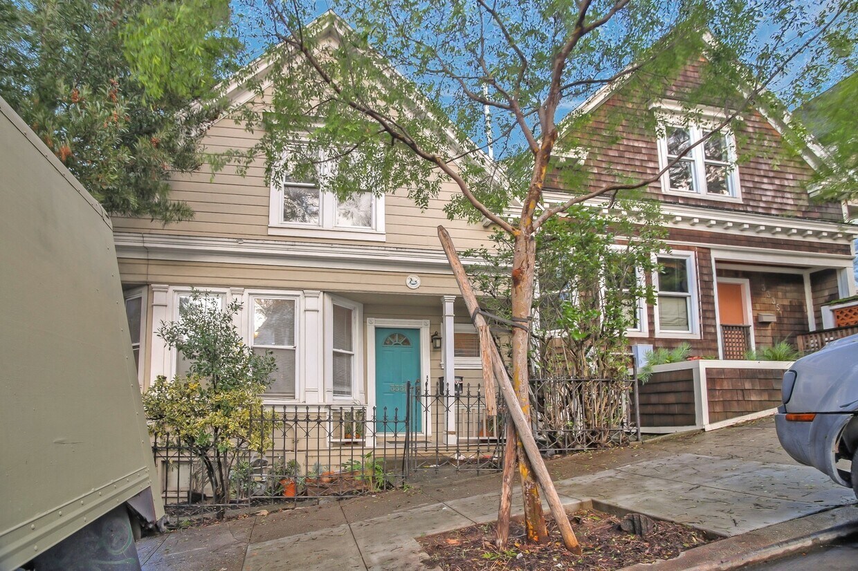 Primary Photo - Light filled home with Bonus Room + Please...