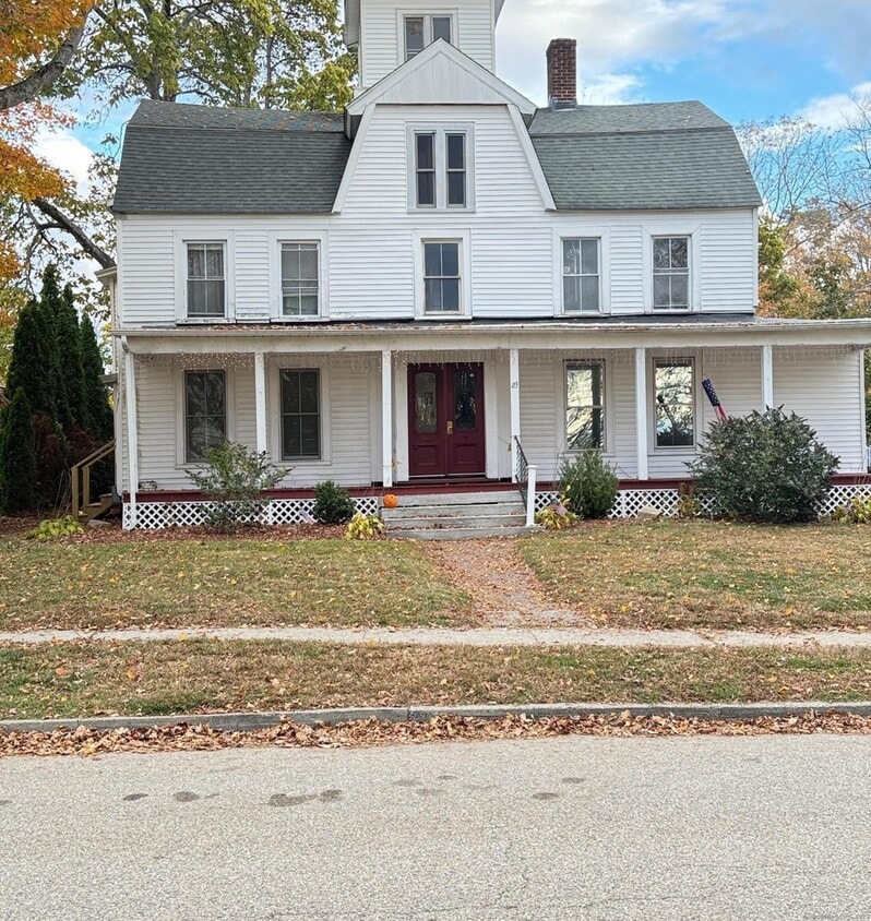 Primary Photo - 23 Hayward Ave