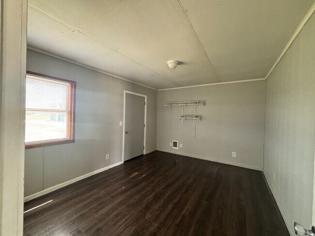 Foto del edificio - 5130 W Paradise Ln
