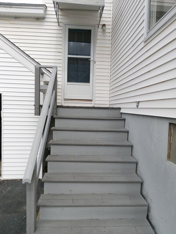 Foto del edificio - 121 King Philip Rd