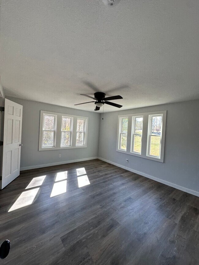 Foto del edificio - Knoxville 37920 - 3 bedroom 2 bath - call ...