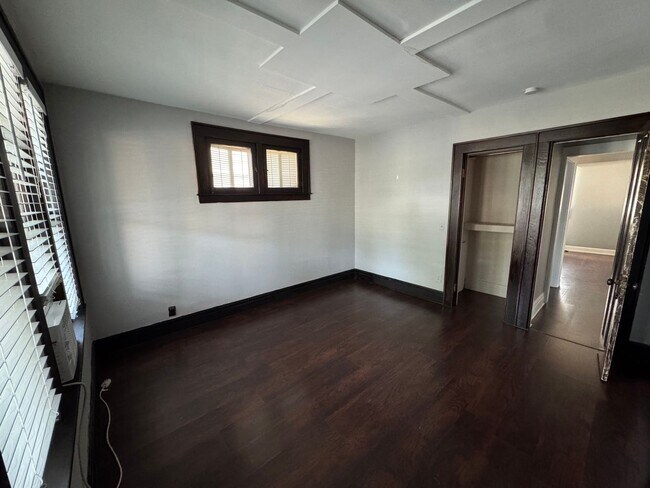 Foto del edificio - 120 S West St