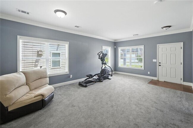 Foto del edificio - 301 Parkmont Way