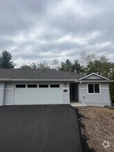 Building Photo - 1124 Juniper Pl
