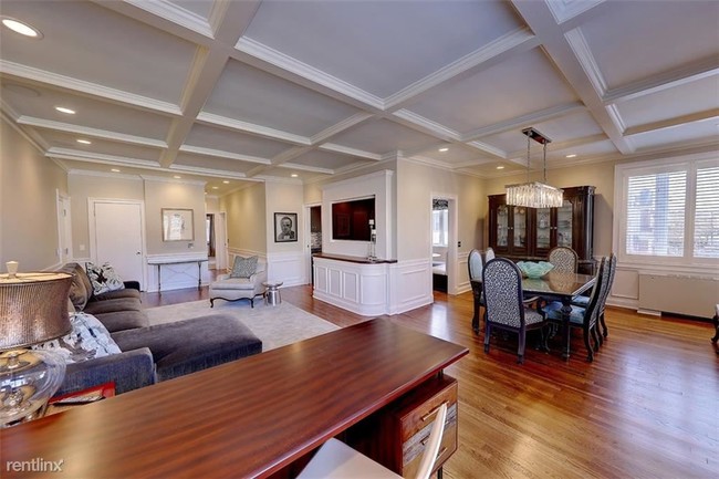 Foto del edificio - 1 br, 1 bath  - 30 Blackstone Blvd