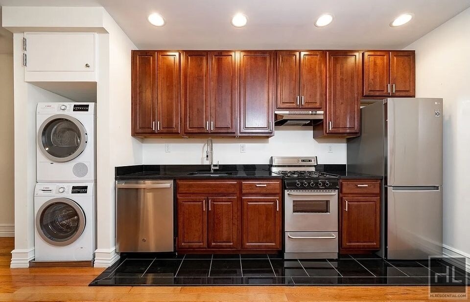 Building Photo - Central Park!! Rent Stabilized 1BR and WD ...