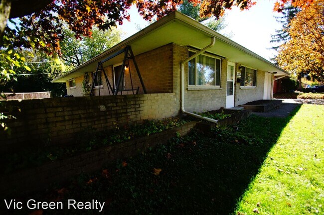 Foto del edificio - 3 br, 1 bath House - 3736 Cordell Dr