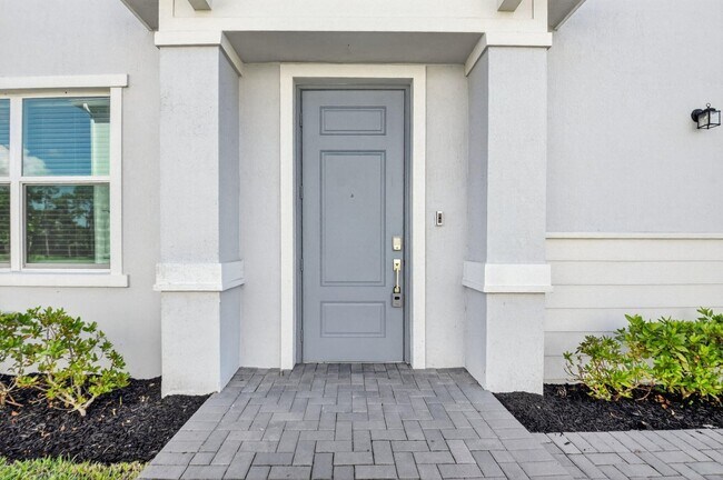 Building Photo - 4645 Meyerson Pl