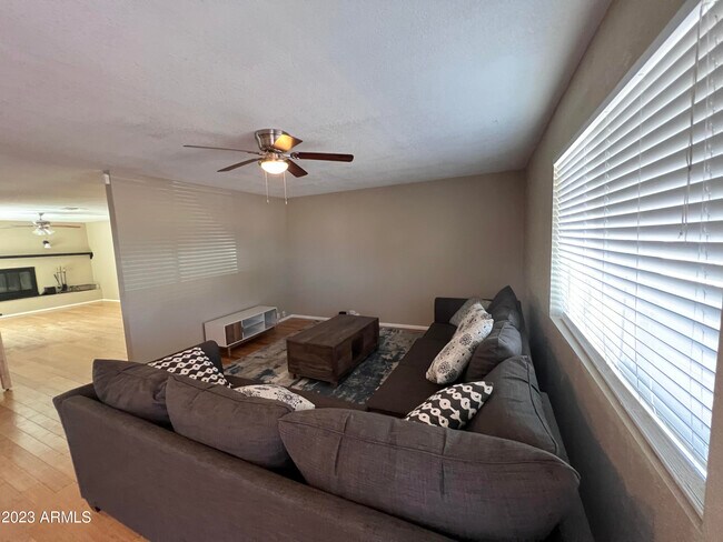 Foto del edificio - 12638 N 28th Pl