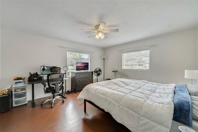 Building Photo - 508 S Montgomery Ave