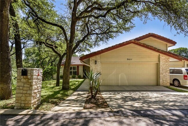 Building Photo - 3611 Doe Trl
