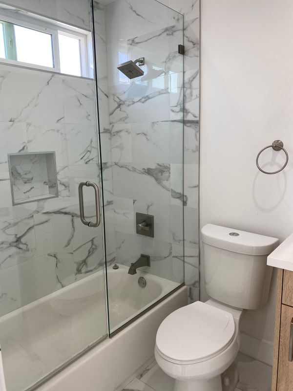 Foto principal - 2300 Carmona Ave