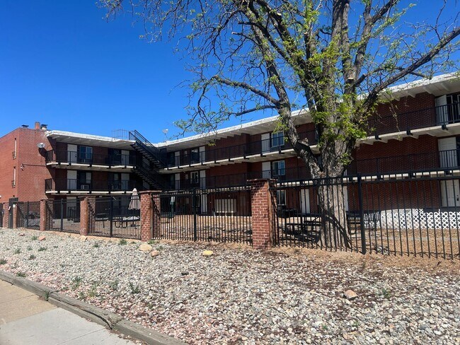 Foto del edificio - 1180 Yosemite St
