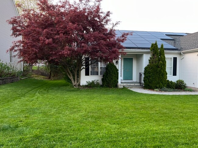 Foto del edificio - 19 Brentwood Dr