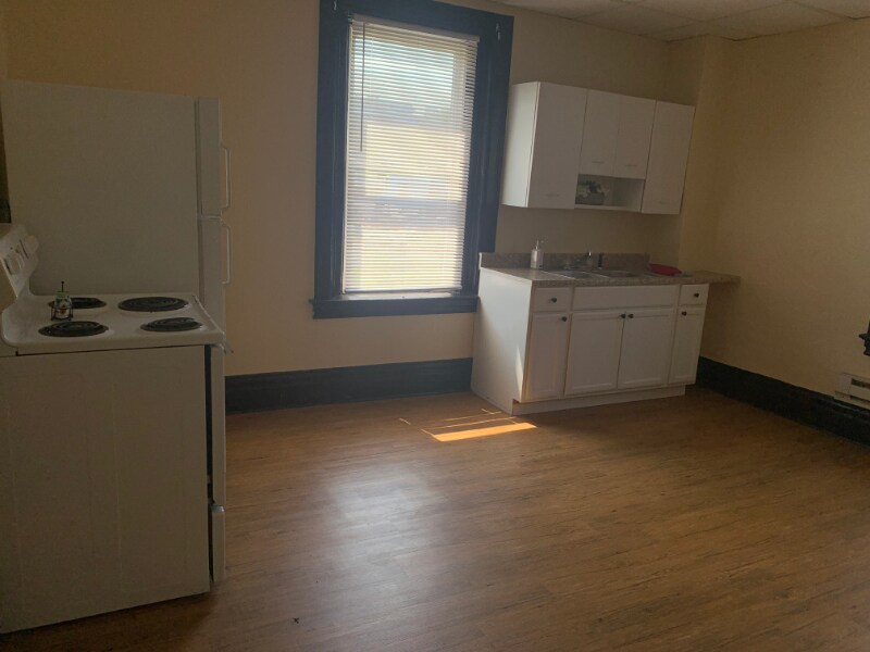 103 O'Hara St Unit 3, McDonald, PA 15057 Room for Rent in McDonald