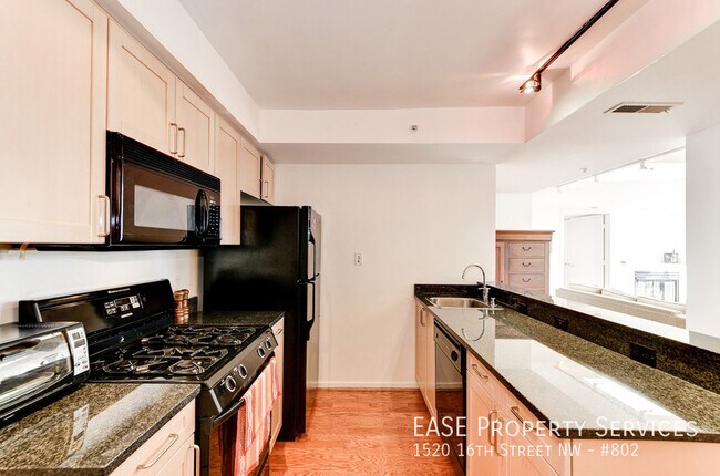 Building Photo - 1520 16th St NW