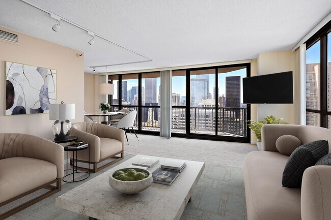 Building Photo - 10 E Ontario St