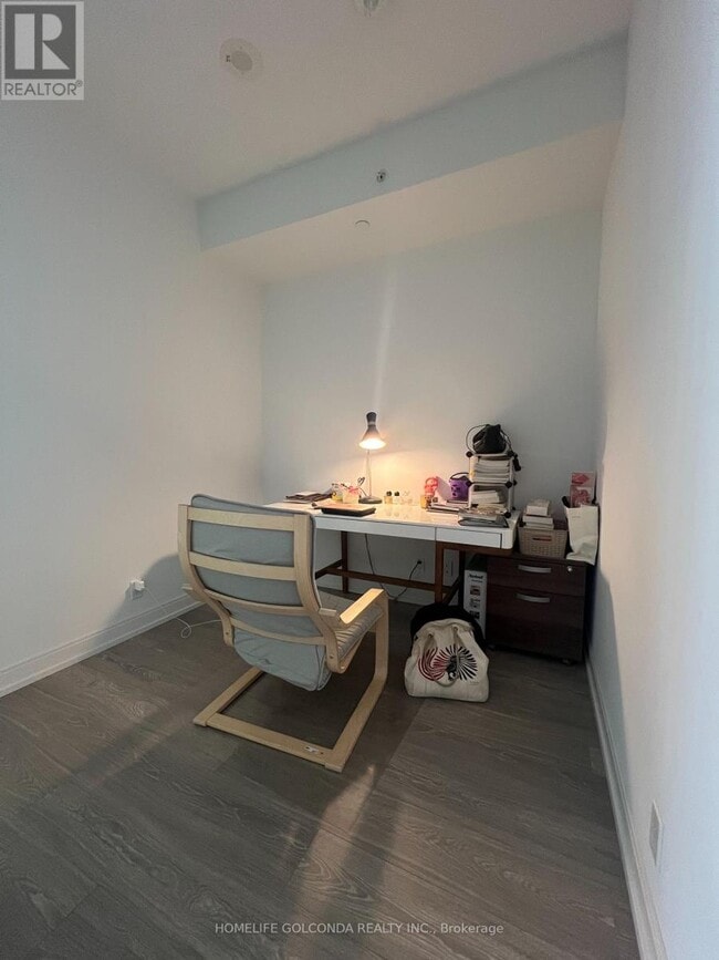 Photo du bâtiment - 181 Dundas St E