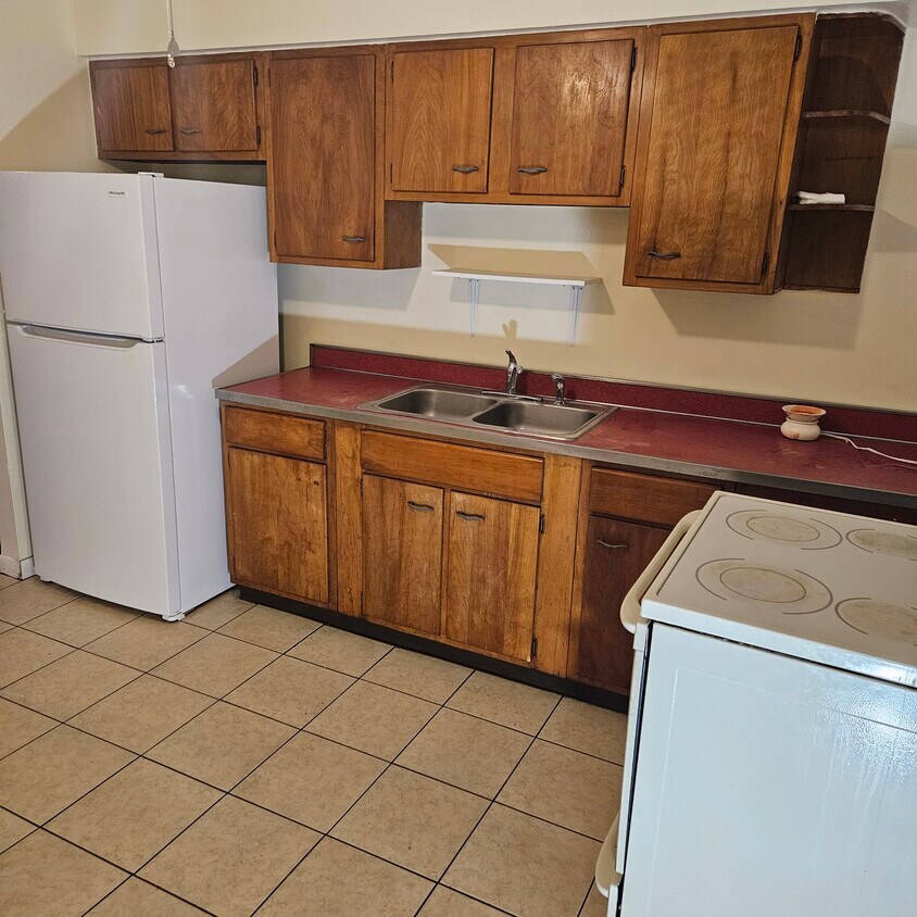 Primary Photo - 3206 Keays Ave