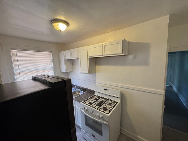 Foto del edificio - 6405 Tuxedo St