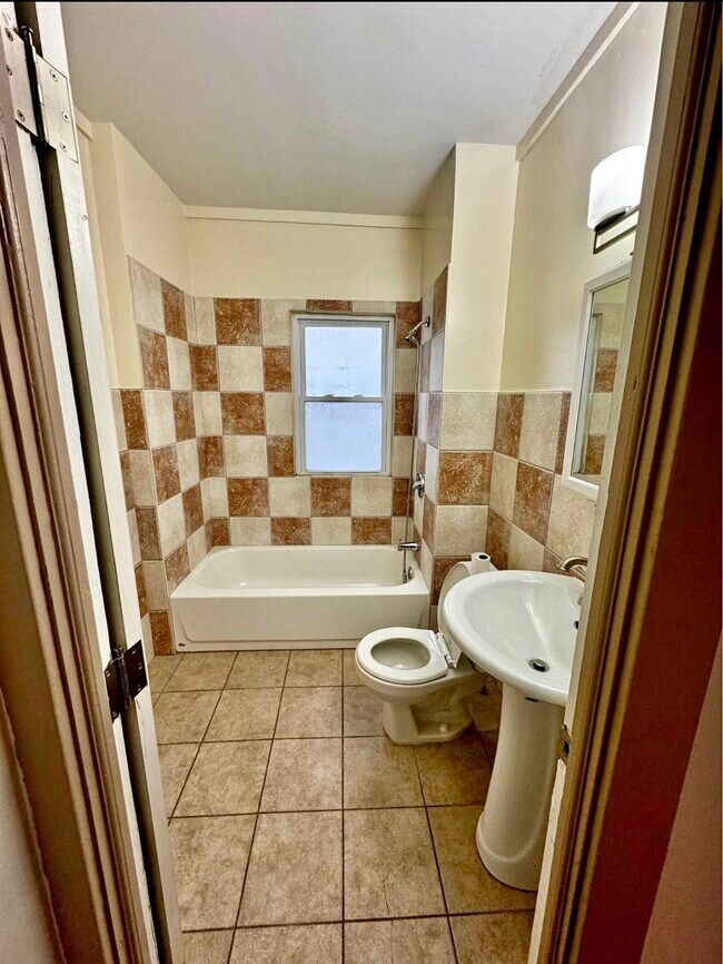 Foto del edificio - 1322 Beach Ave