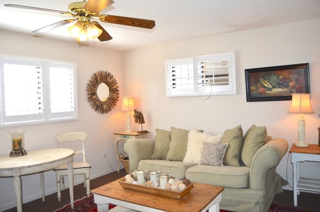 Building Photo - FULLY FURNISHED 1 BEDROOM 1 BATH COUNTRY HOME AVAILABLE ALL UTILITIES INCLUDED