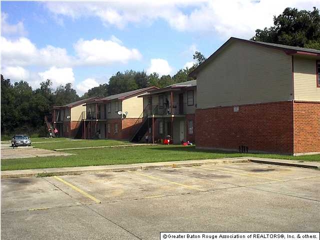 Foto del edificio - Greenwood Forest Apartments