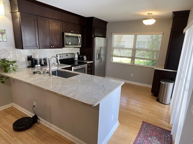 Foto del edificio - 8151 Bridgewater Ct