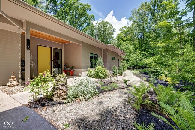 Building Photo - 7493 E Rush Ridge Rd